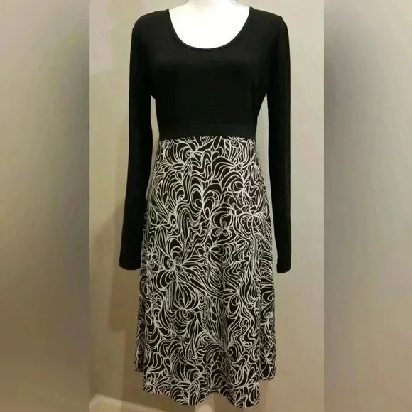 Womens prAna Black White Squiggly Design Skirted Dress Large - Picture 2 of 8